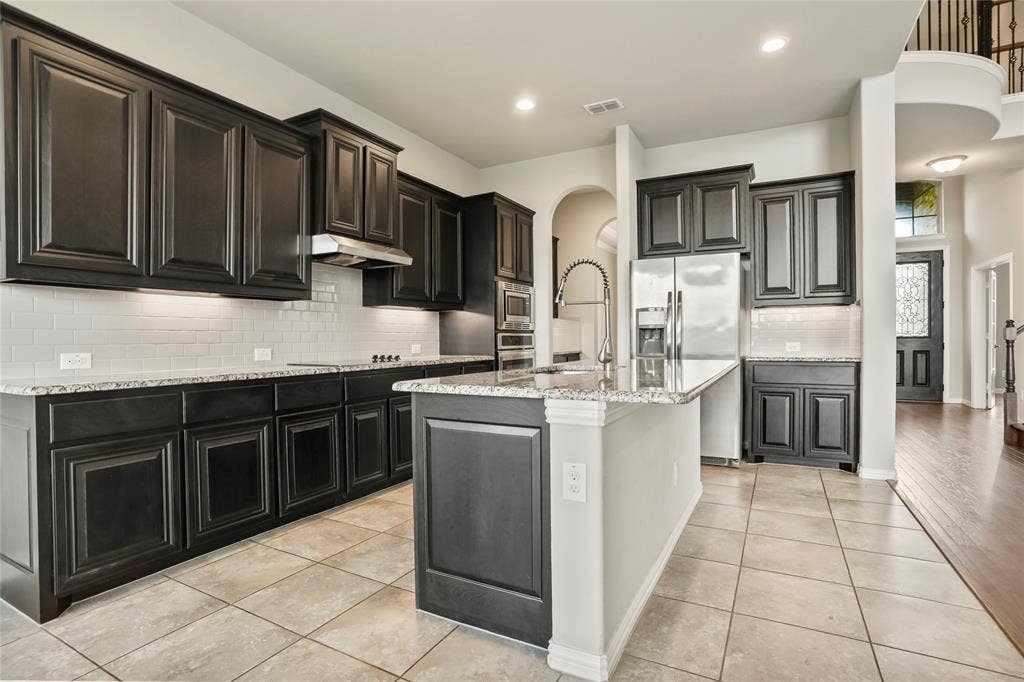 425 Rossville Drive, Midlothian, TX 76065 425 Rossville Drive, Midlothian, TX 76065