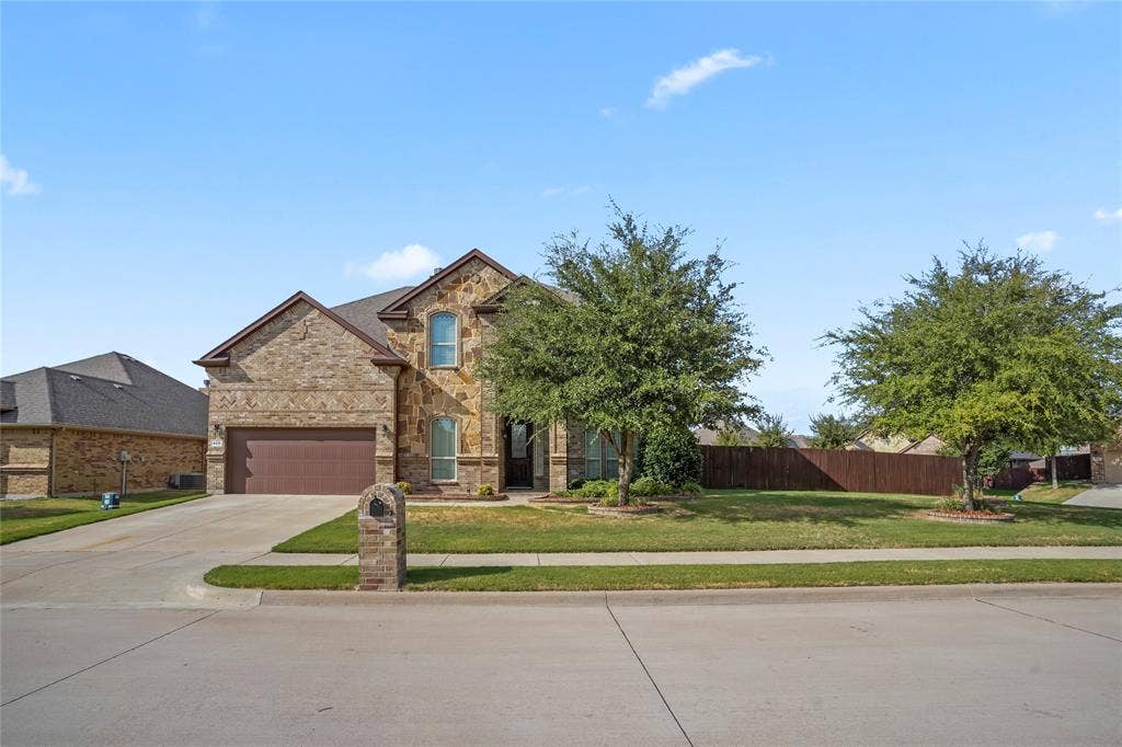 425 Rossville Drive, Midlothian, TX 76065 425 Rossville Drive, Midlothian, TX 76065