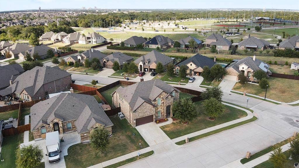 425 Rossville Drive, Midlothian, TX 76065 425 Rossville Drive, Midlothian, TX 76065