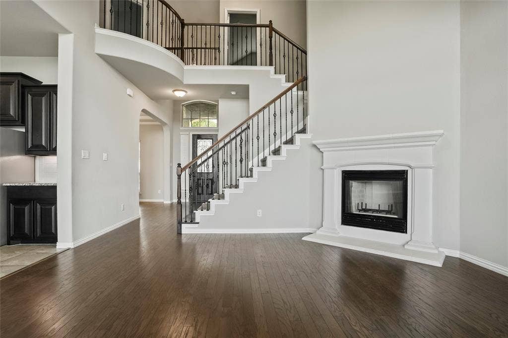 425 Rossville Drive, Midlothian, TX 76065 425 Rossville Drive, Midlothian, TX 76065