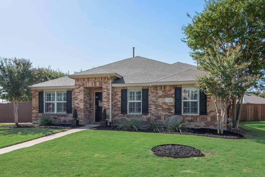 2408 Creekdale Drive, Denton, TX 76210 2408 Creekdale Drive, Denton, TX 76210