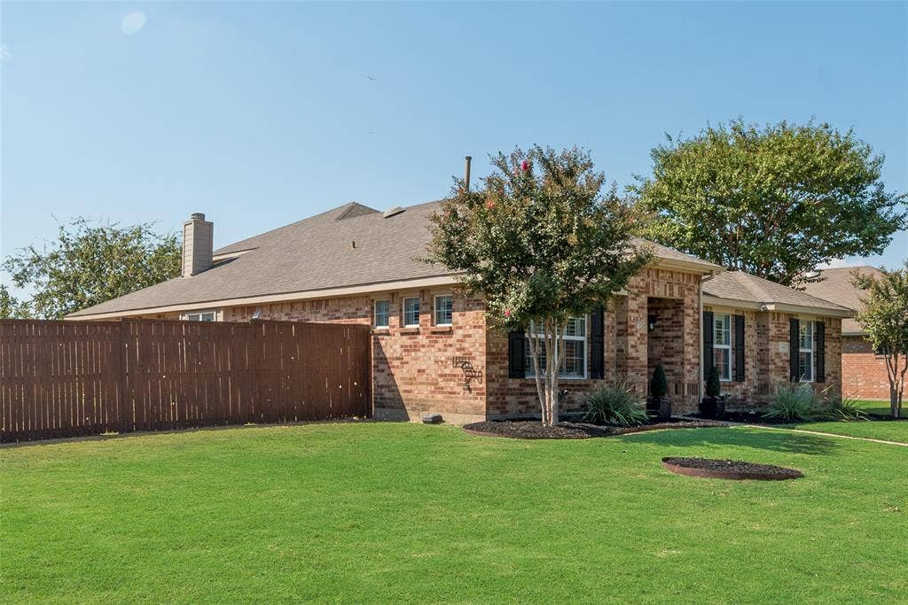 2408 Creekdale Drive, Denton, TX 76210 2408 Creekdale Drive, Denton, TX 76210