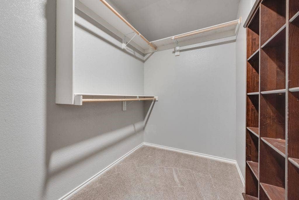 2408 Creekdale Drive, Denton, TX 76210 2408 Creekdale Drive, Denton, TX 76210