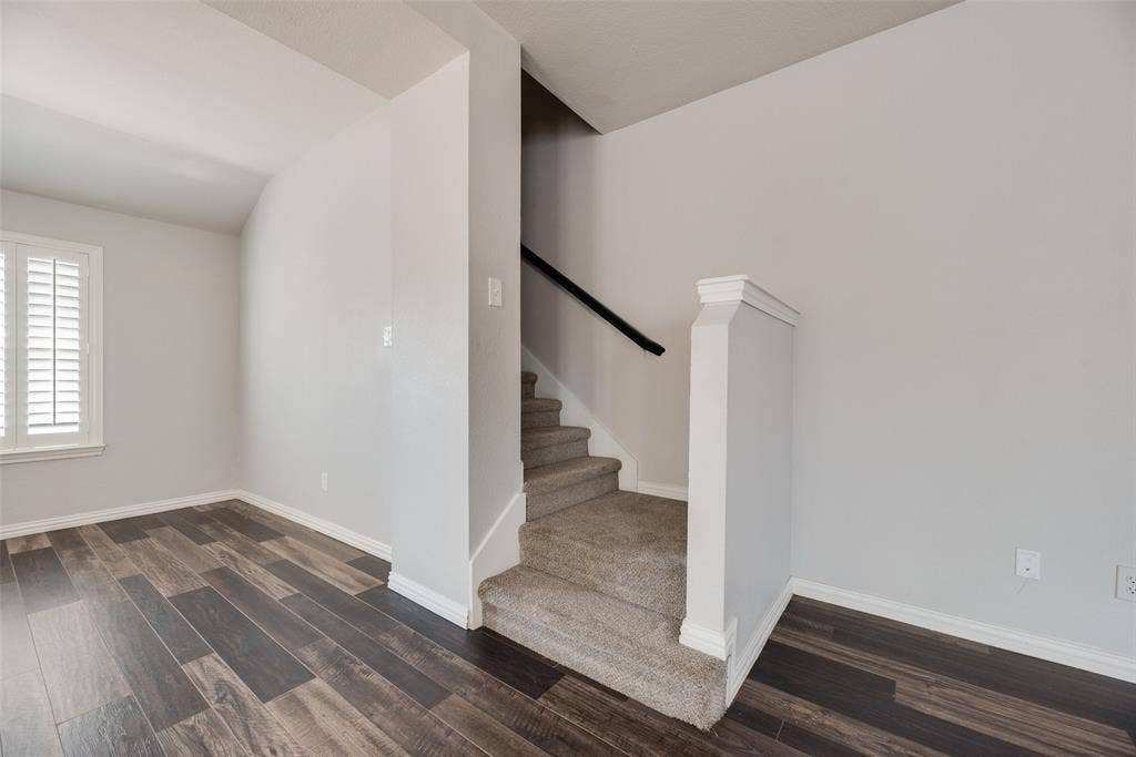 2408 Creekdale Drive, Denton, TX 76210 2408 Creekdale Drive, Denton, TX 76210