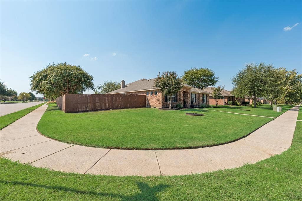 2408 Creekdale Drive, Denton, TX 76210 2408 Creekdale Drive, Denton, TX 76210