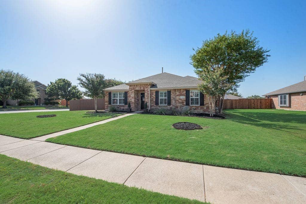 2408 Creekdale Drive, Denton, TX 76210 2408 Creekdale Drive, Denton, TX 76210