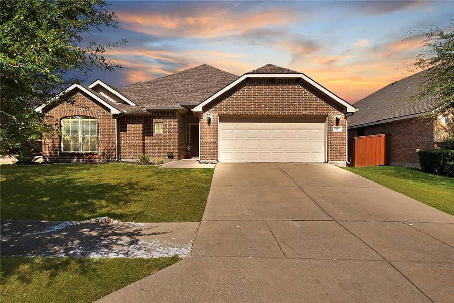 Property photo for 2029 Wellington Point, Heartland, TX