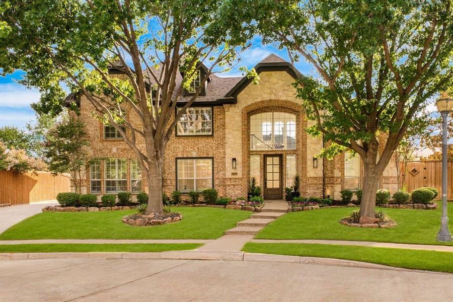 Property photo for 4321 Kenmare Trail, Frisco, TX