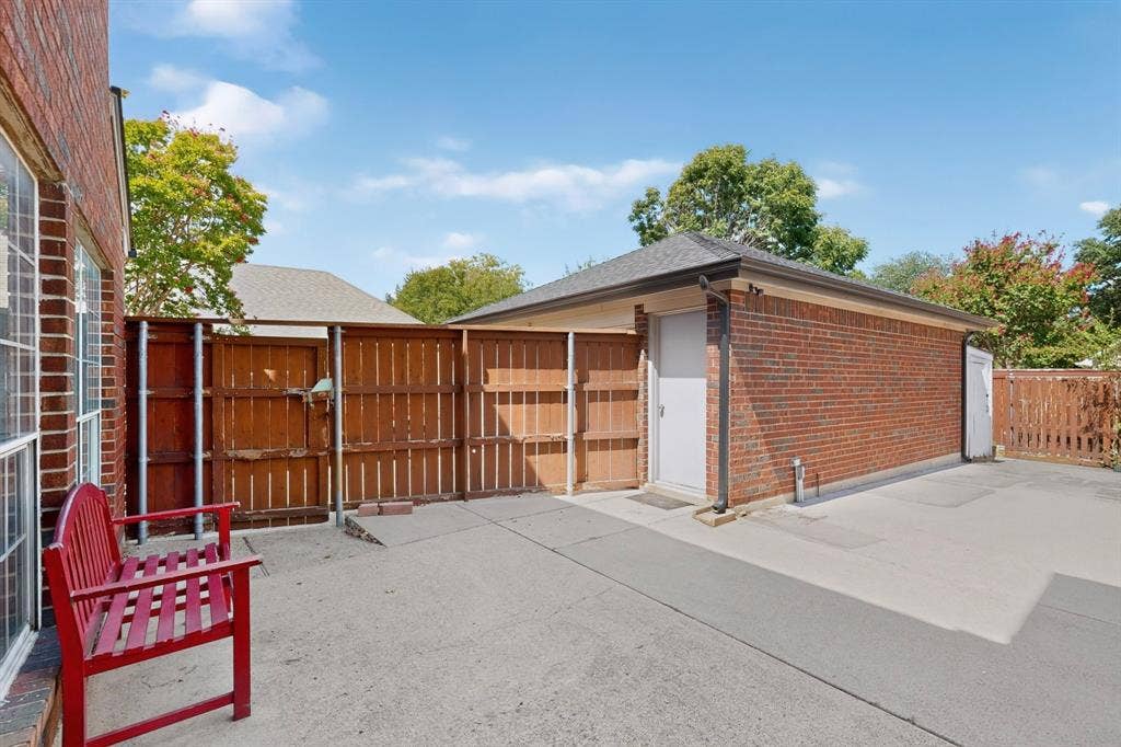 542 Clayton Street, Grand Prairie, TX 75052 542 Clayton Street, Grand Prairie, TX 75052