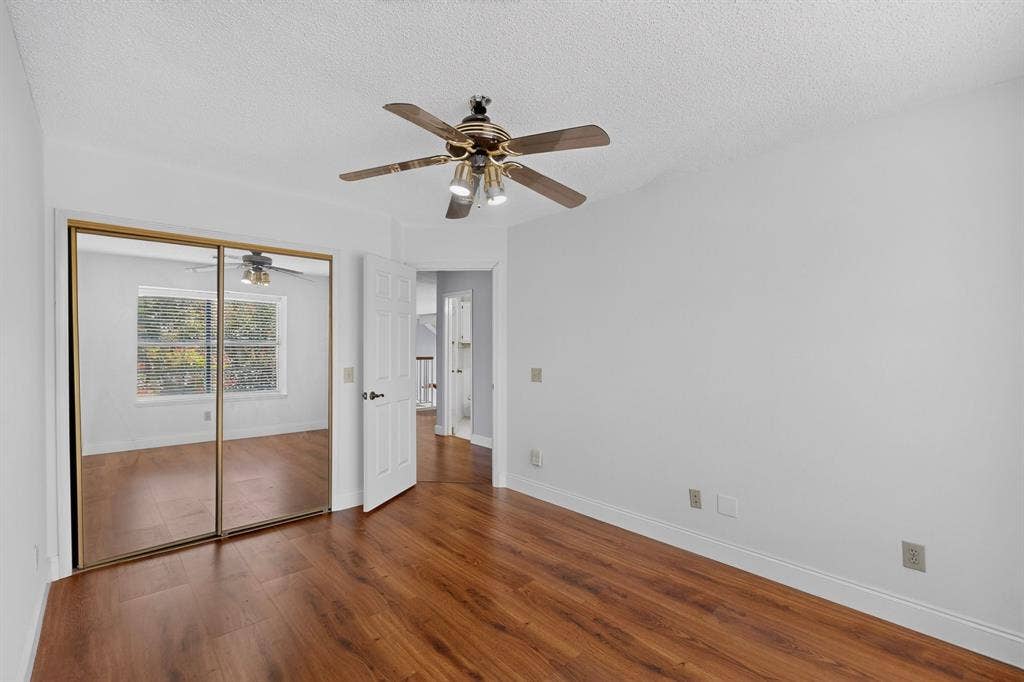 542 Clayton Street, Grand Prairie, TX 75052 542 Clayton Street, Grand Prairie, TX 75052