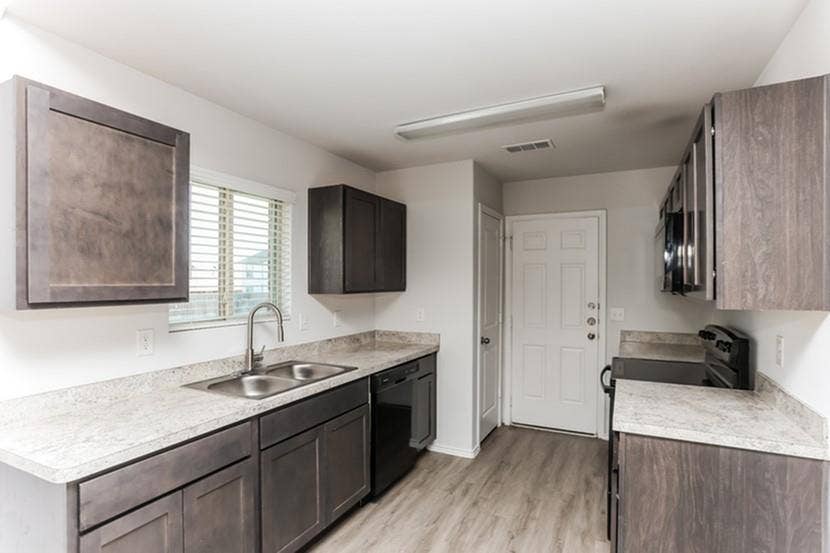 3621 Joshua Street, Ennis, TX 75119 3621 Joshua Street, Ennis, TX 75119