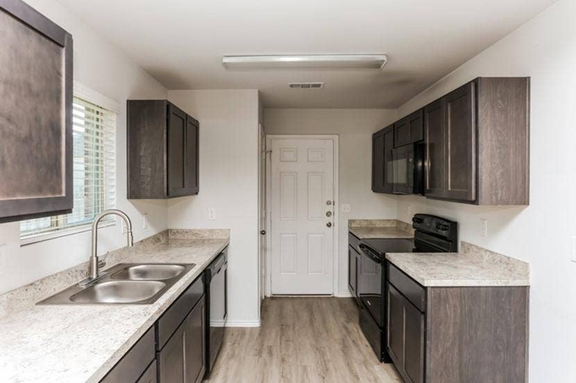 3621 Joshua Street, Ennis, TX 75119 3621 Joshua Street, Ennis, TX 75119