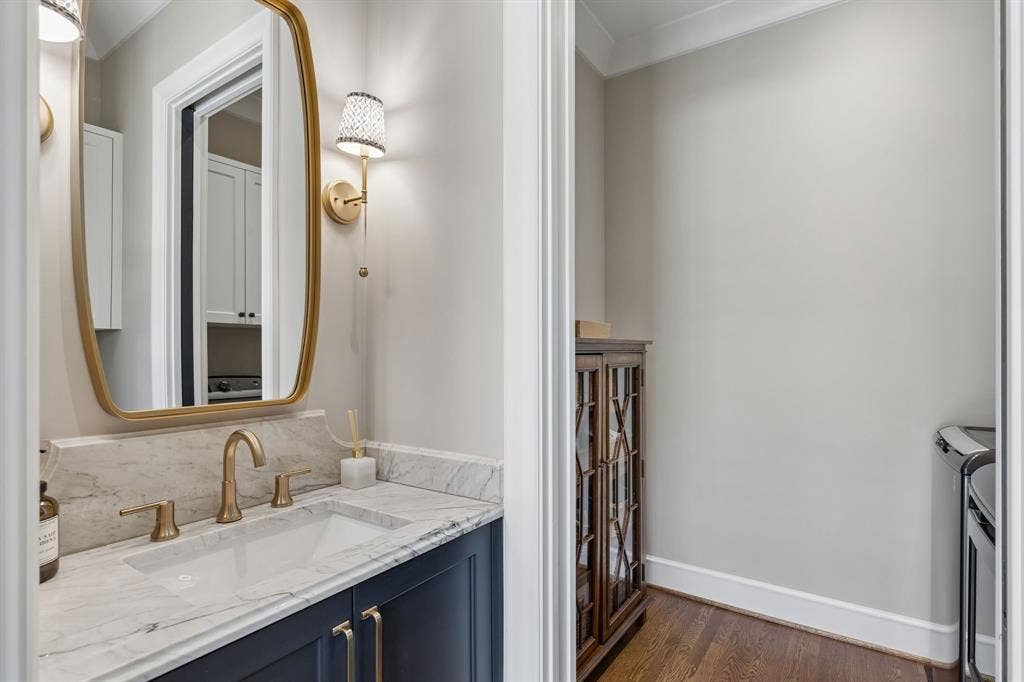 8511 Groveland Drive, Dallas, TX 75218 8511 Groveland Drive, Dallas, TX 75218