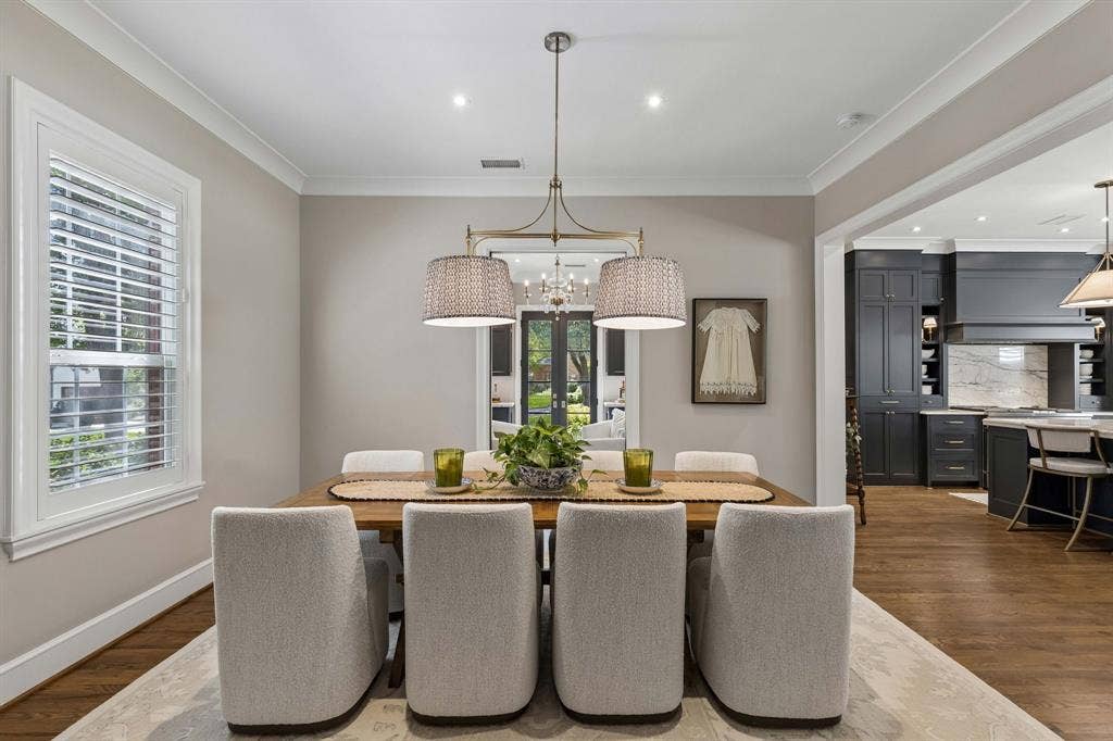 8511 Groveland Drive, Dallas, TX 75218 8511 Groveland Drive, Dallas, TX 75218