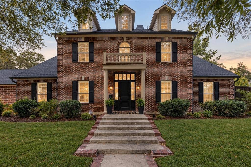 8511 Groveland Drive, Dallas, TX 75218 8511 Groveland Drive, Dallas, TX 75218