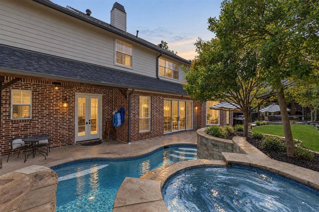8511 Groveland Drive, Dallas, TX 75218 8511 Groveland Drive, Dallas, TX 75218