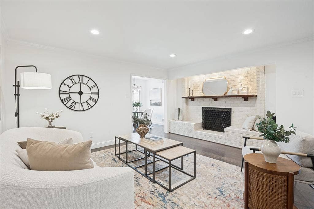 906 Loganwood Avenue, Richardson, TX 75080 906 Loganwood Avenue, Richardson, TX 75080