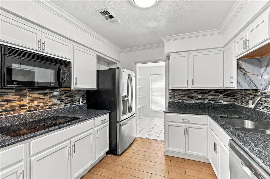 6408 Chapman Drive, Greenville, TX 75402