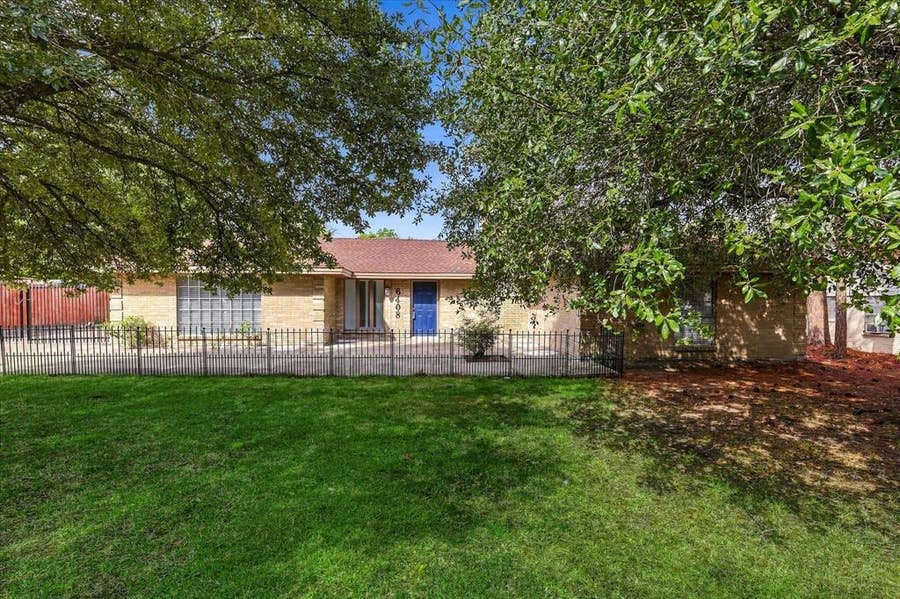 Property photo for 6408 Chapman Drive, Greenville, TX