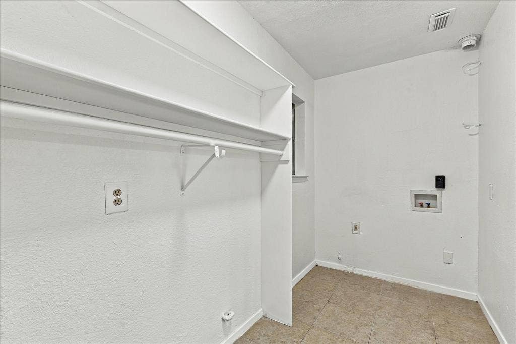 6408 Chapman Drive, Greenville, TX 75402