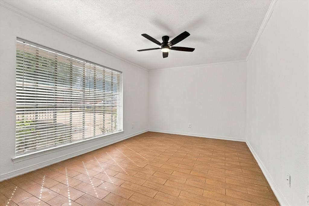6408 Chapman Drive, Greenville, TX 75402