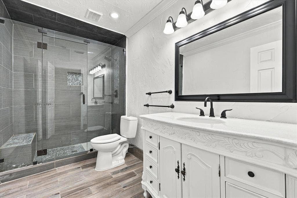 6408 Chapman Drive, Greenville, TX 75402