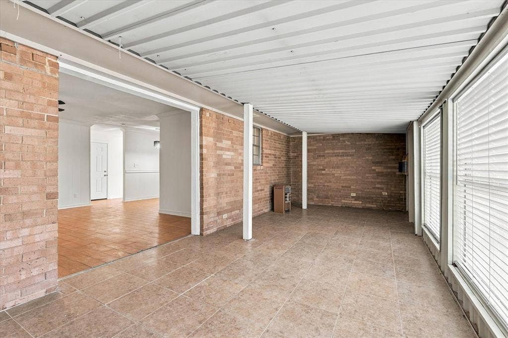 6408 Chapman Drive, Greenville, TX 75402
