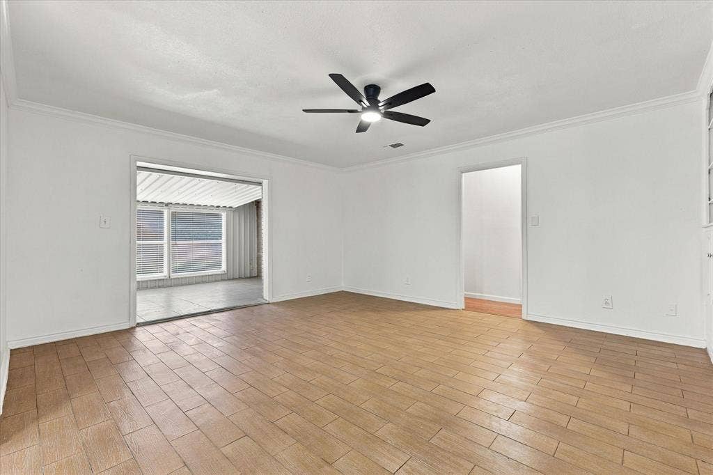 6408 Chapman Drive, Greenville, TX 75402