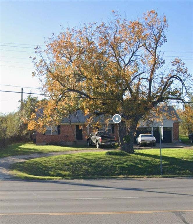 Property photo for 117 N Broadway Street, Joshua, TX