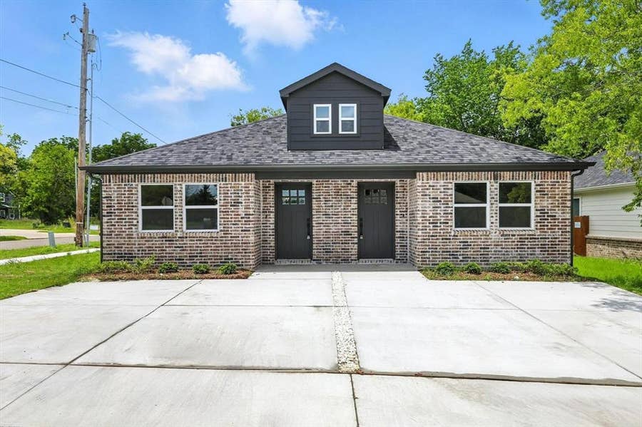 Property photo for 3206 Sayle Street, #101 & 102, Greenville, TX