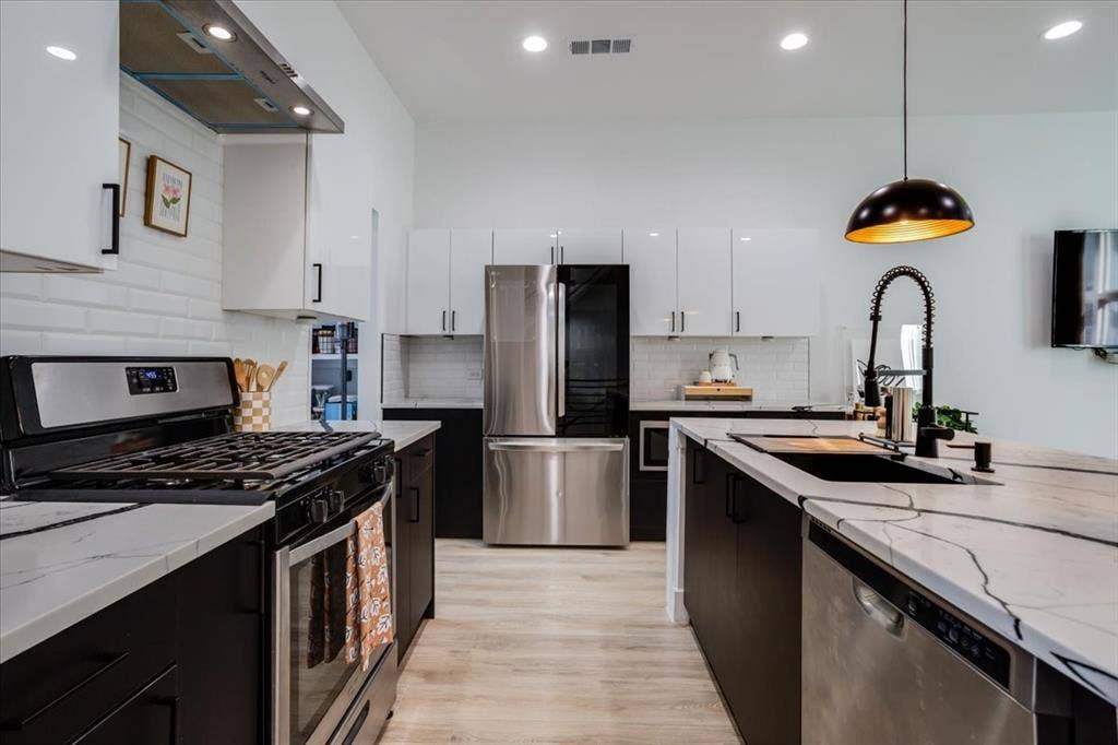 2038 N Prairie Avenue, #104, Dallas, TX 75204 2038 N Prairie Avenue, #104, Dallas, TX 75204