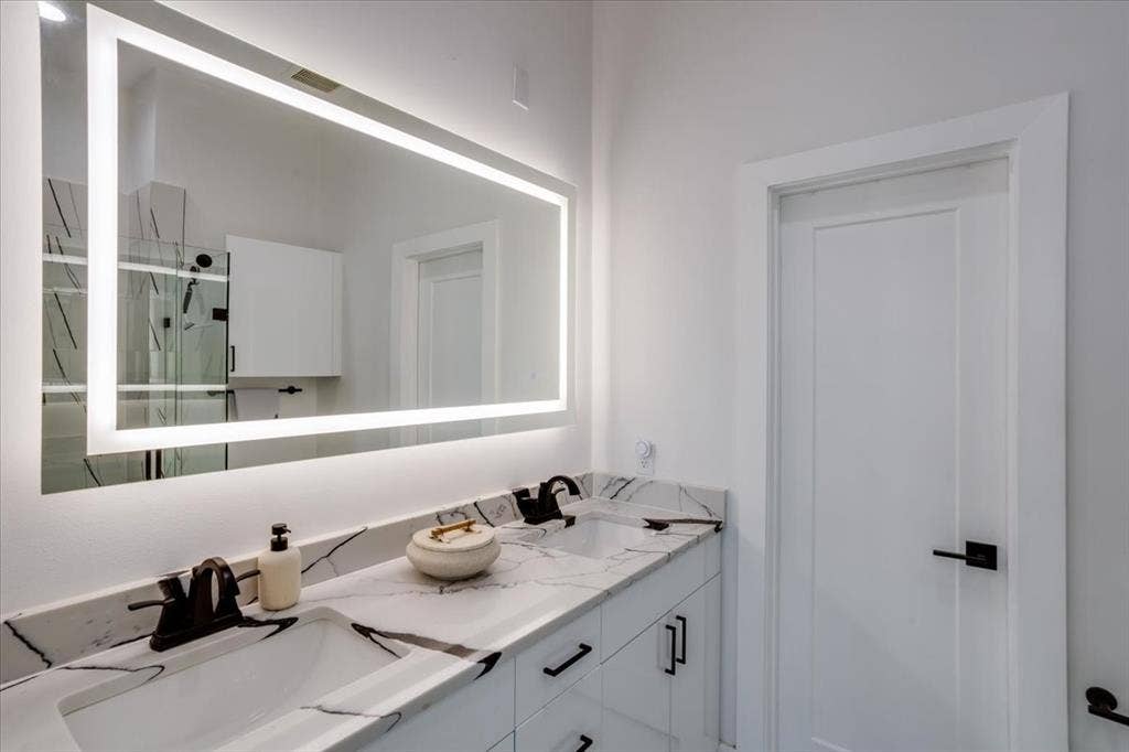 2038 N Prairie Avenue, #104, Dallas, TX 75204 2038 N Prairie Avenue, #104, Dallas, TX 75204