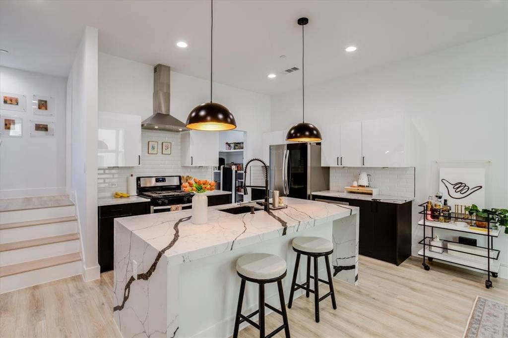 2038 N Prairie Avenue, #104, Dallas, TX 75204 2038 N Prairie Avenue, #104, Dallas, TX 75204