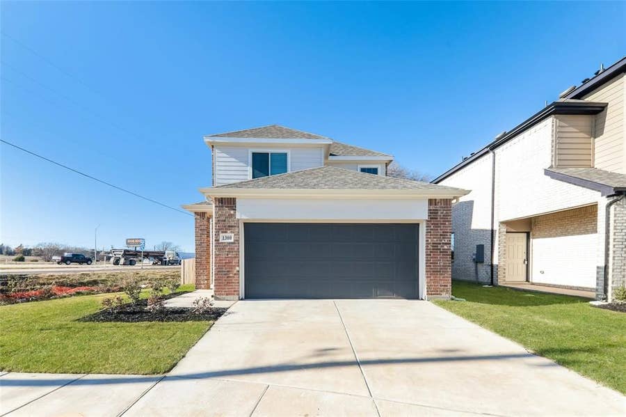 Property photo for 1300 Esther Lane, Ennis, TX