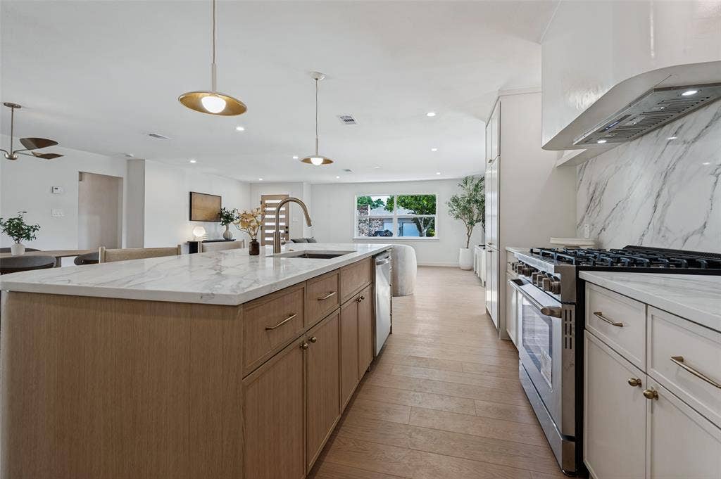 2361 Pinebluff Drive, Dallas, TX 75228 2361 Pinebluff Drive, Dallas, TX 75228