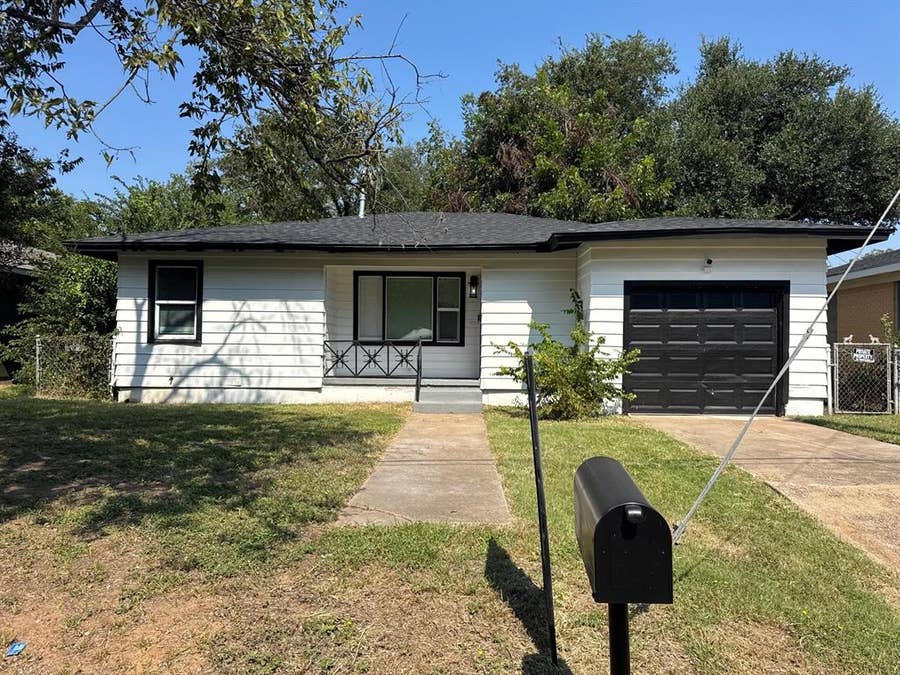 Property photo for 716 Faulkner Lane, Waco, TX