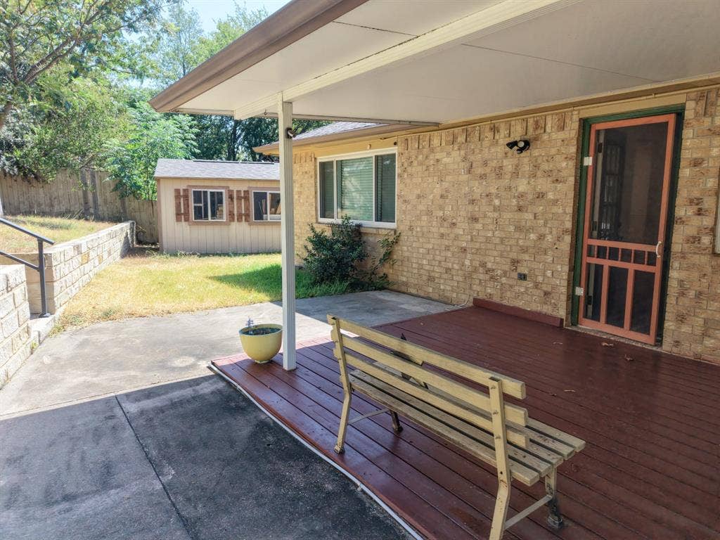 2336 Carlisle Court, Grand Prairie, TX 75052 2336 Carlisle Court, Grand Prairie, TX 75052