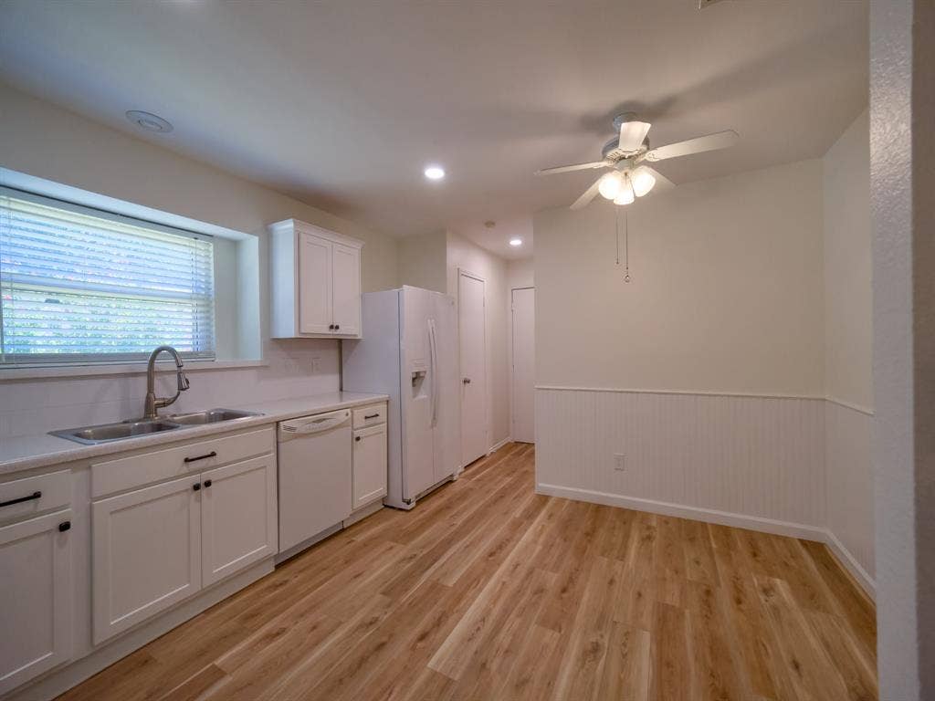 2336 Carlisle Court, Grand Prairie, TX 75052 2336 Carlisle Court, Grand Prairie, TX 75052