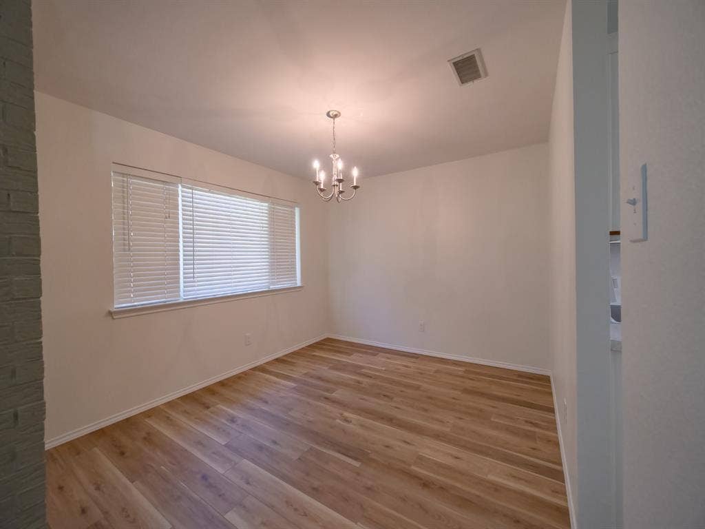 2336 Carlisle Court, Grand Prairie, TX 75052 2336 Carlisle Court, Grand Prairie, TX 75052