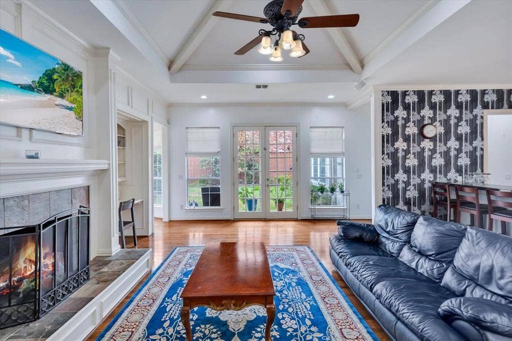 5111 Ambergate Lane, Dallas, TX 75287 Main Living room