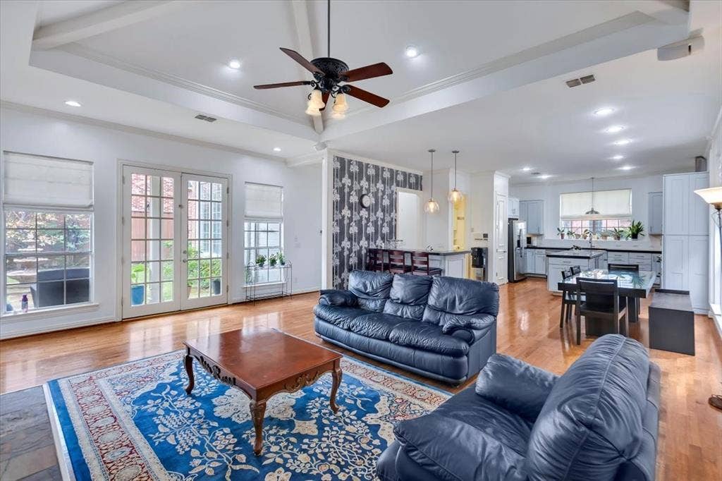 5111 Ambergate Lane, Dallas, TX 75287 Main Living room