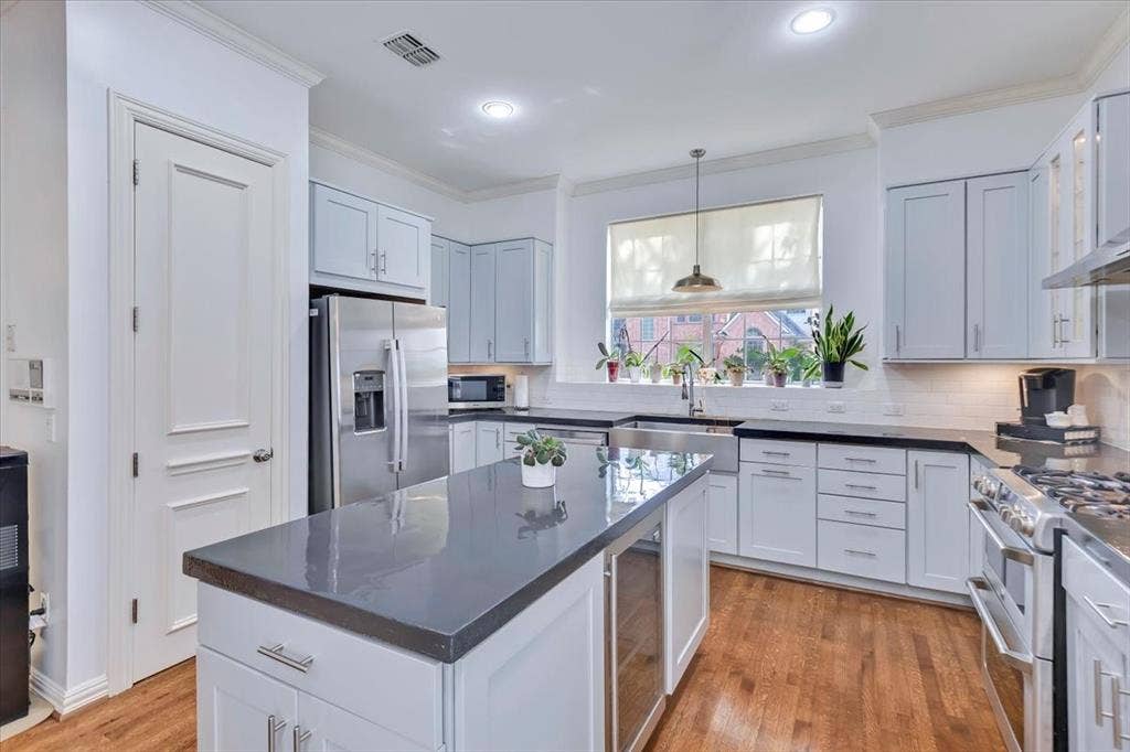 5111 Ambergate Lane, Dallas, TX 75287 5111 Ambergate Lane, Dallas, TX 75287
