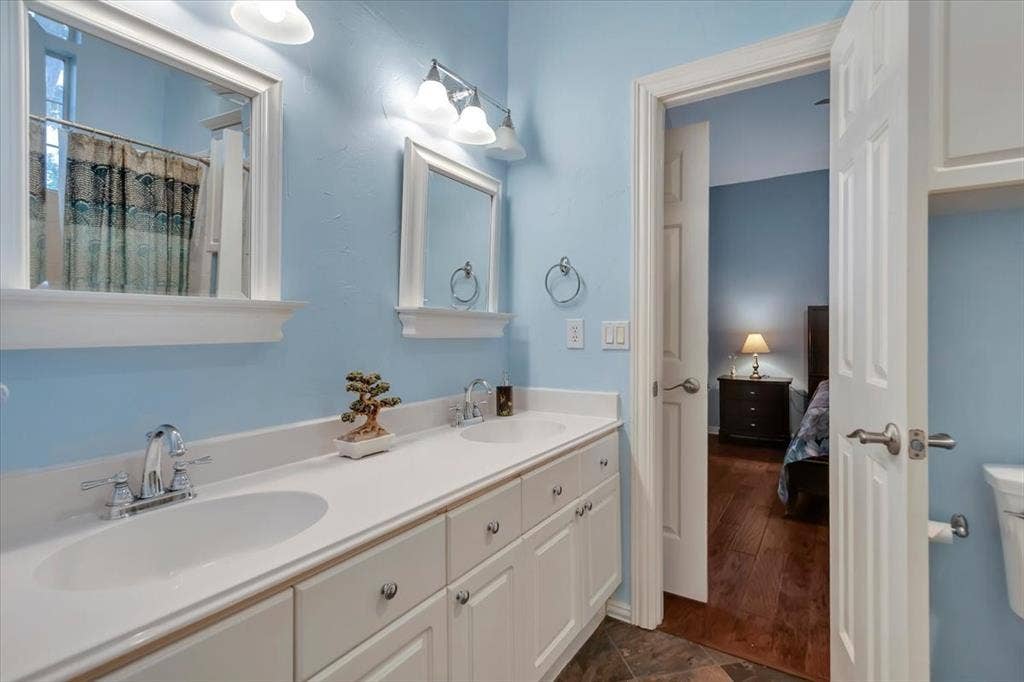 5111 Ambergate Lane, Dallas, TX 75287 Jack and Jil Bathroom