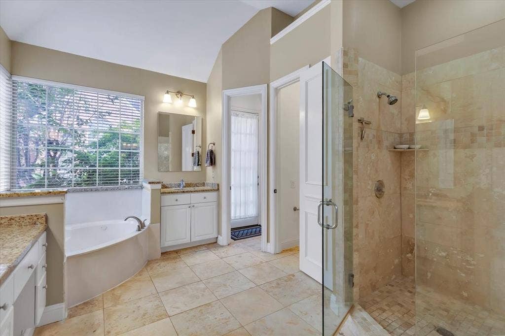 5111 Ambergate Lane, Dallas, TX 75287 Primary Bathroom