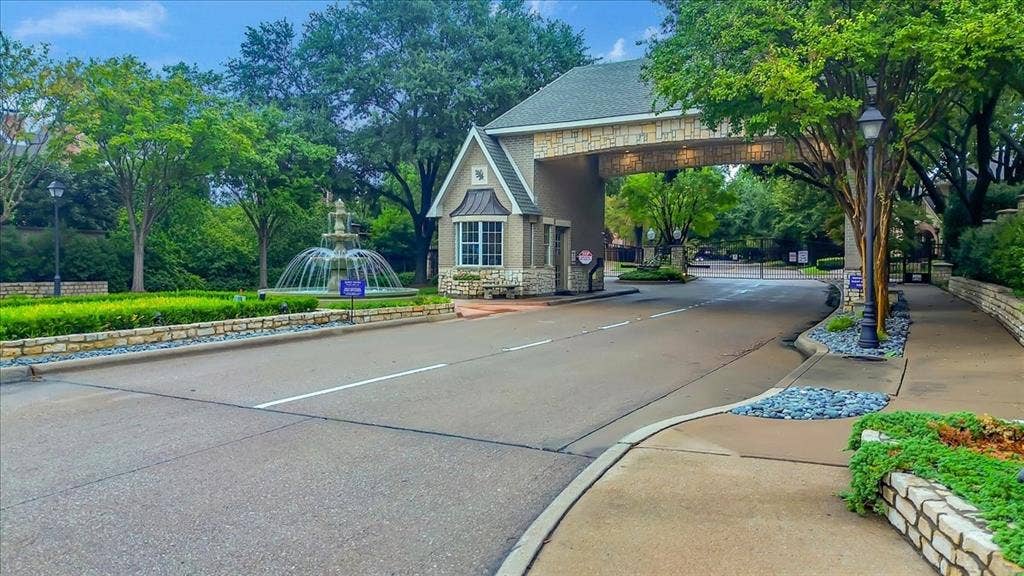 5111 Ambergate Lane, Dallas, TX 75287 Gated Entrance