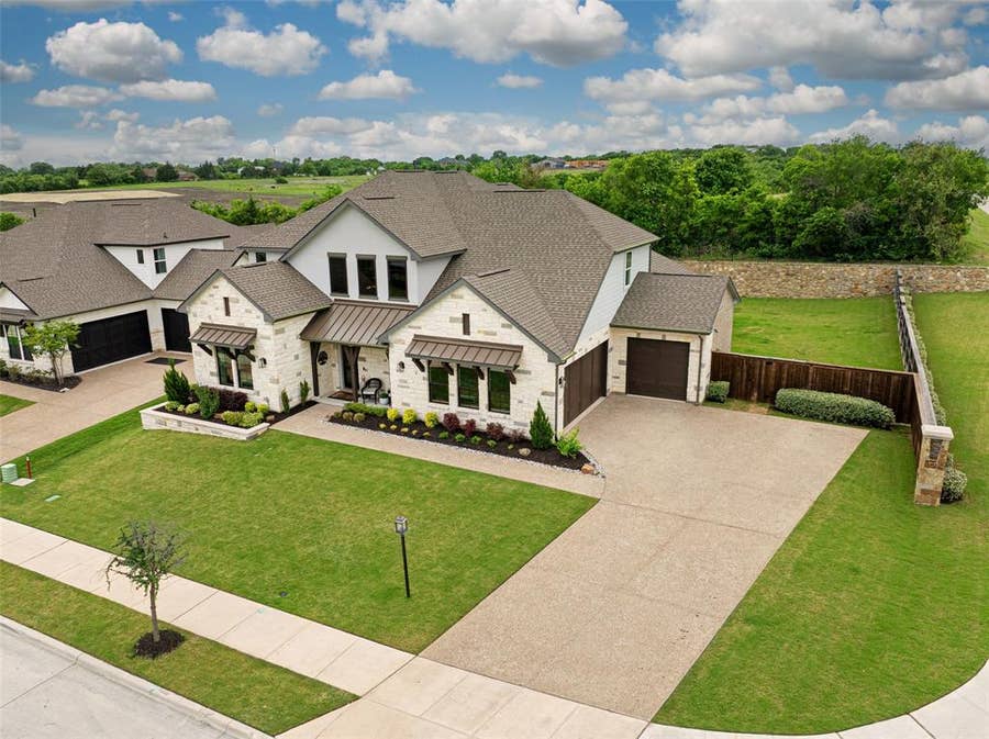Property photo for 1430 Huffines Boulevard, Wylie, TX