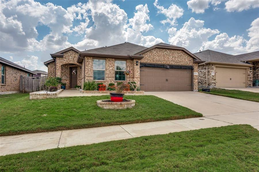Property photo for 4733 Feltleaf Avenue, Fort Worth, TX