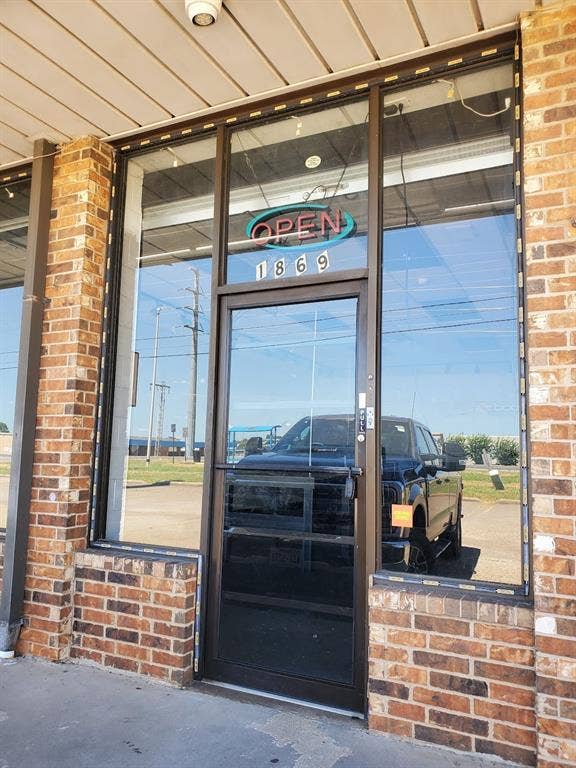 Property photo for 1869 N Market Street, Shreveport, LA