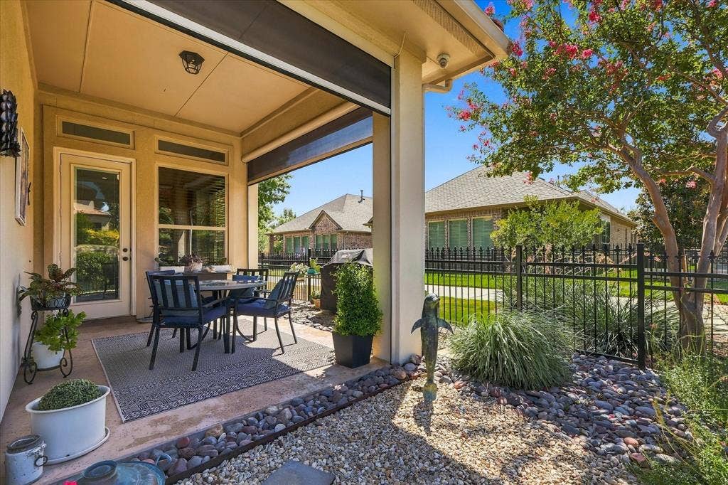 6108 Heron Bay Lane, McKinney, TX 75070 6108 Heron Bay Lane, McKinney, TX 75070