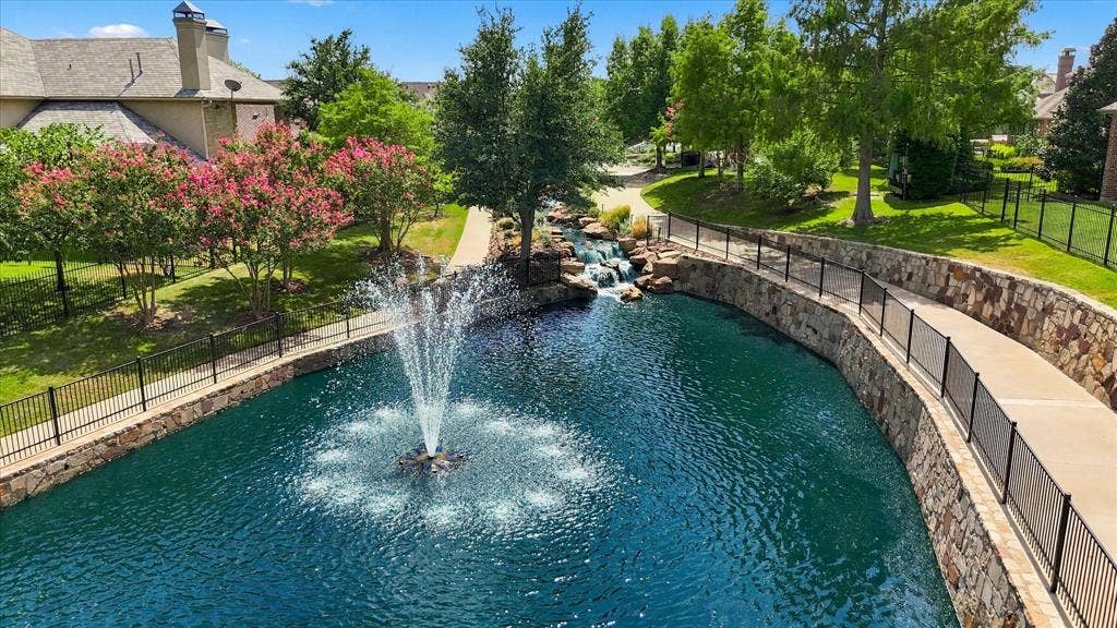 6108 Heron Bay Lane, McKinney, TX 75070 6108 Heron Bay Lane, McKinney, TX 75070